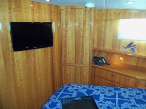 MISS SHUGA 29 VIP to Port