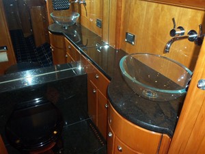 MISS SHUGA 38 Portside Master Head