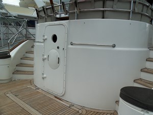 MISS SHUGA 46 Cockpit