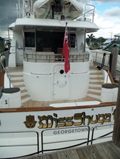 MISS SHUGA 52 Stern