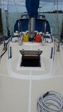 ANONYMOUS 11 Foredeck Aft