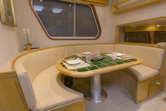 DELIA 3 Dinette