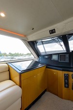 TACO BILL 11 Enclosed Flybridge