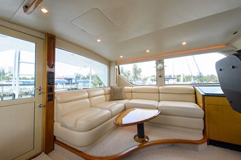 TACO BILL 12 Enclosed Flybridge