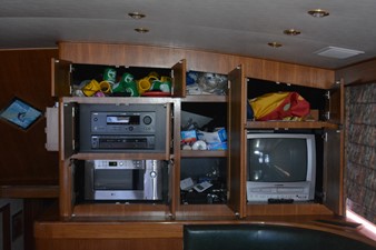 Reel Affair 12 opened dash cabinets