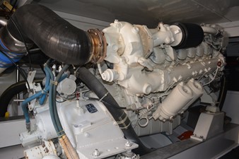 Reel Affair 36 1000 12 cylinder MANs