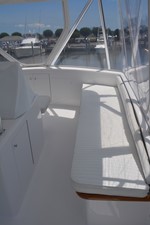 Reel Affair 45 bridge seating stbd