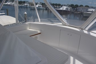 Reel Affair 46 fwd bridge seating