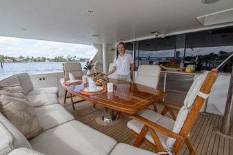 A' SALUTE' 3 Aft Deck Al Fresco Dining 