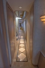 A' SALUTE' 11 Starboard Access to Country Kitchen