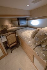 A' SALUTE' 25 2nd Forward Guest Cabin with Desk