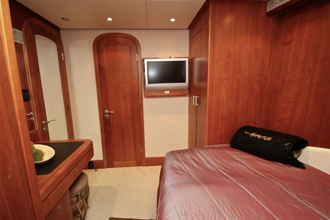 Starboard Queen Stateroom 