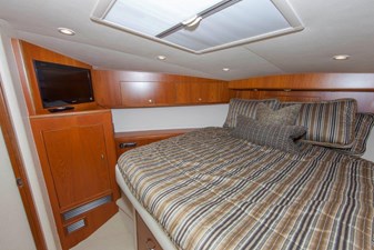 PIPKIN 39 Master Stateroom