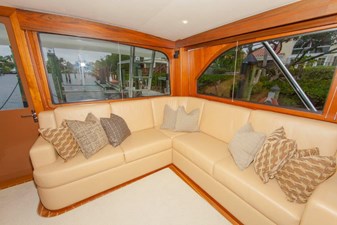 PIPKIN 26 Salon Sofa
