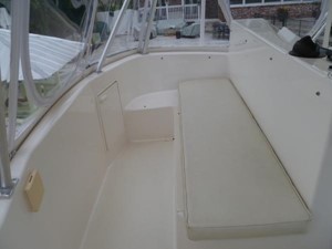 40ft 2003 Ocean Yachts 40 Super Sport 20 Fwd bridge seating