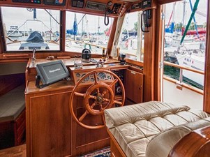 42ft 1989 Grand Banks 42 Classic 2 Helm