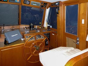 42ft 1989 Grand Banks 42 Classic 4 Helm