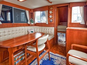 42ft 1989 Grand Banks 42 Classic 10 Seating