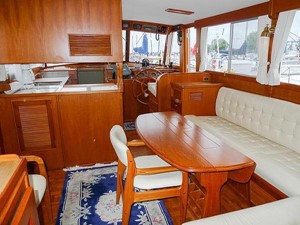 42ft 1989 Grand Banks 42 Classic 13 Salon