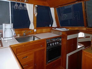 42ft 1989 Grand Banks 42 Classic 15 Galley