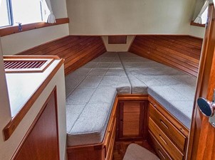 42ft 1989 Grand Banks 42 Classic 20 Cabin