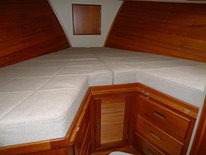 42ft 1989 Grand Banks 42 Classic 24 Cabin