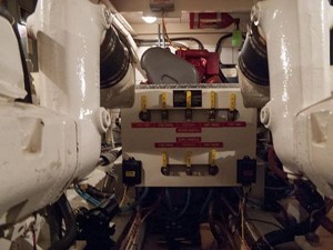 42ft 1989 Grand Banks 42 Classic 31 Engine Room