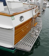 42ft 1989 Grand Banks 42 Classic 38 Stern