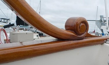 42ft 1989 Grand Banks 42 Classic 44 Exterior