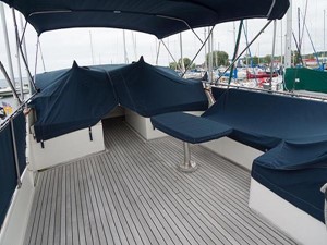 42ft 1989 Grand Banks 42 Classic 47 Flybridge Seating