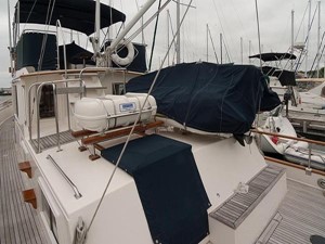 42ft 1989 Grand Banks 42 Classic 48 Exterior
