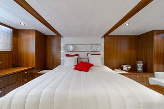 Anna 2 7 Master Stateroom