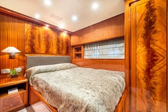 VOLARE ... ANCORA 3 VIP Cabin