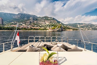 VOLARE ... ANCORA 6 Aft