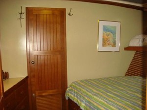Stevedore 37 42' Kadey Krogen master stateroom