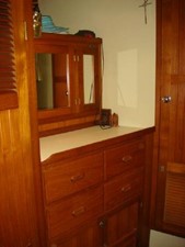 Stevedore 38 42' Kadey Krogen master stateroom port