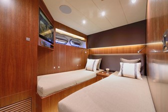 Horizon E78 19 Twin Stateroom