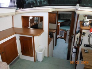 My Way 10 34' Mainship salon forward