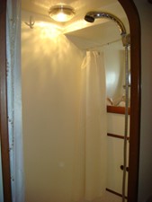 Virginia 40 46' Nordhavn Guest Shower 