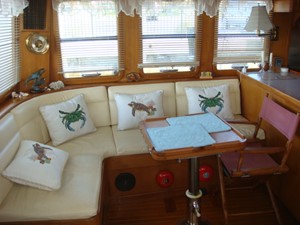 Virginia 19 46' Nordhavn Salon Port 