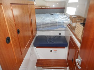 Endeavour 16 34' PDQ PowerCat Stateroom1