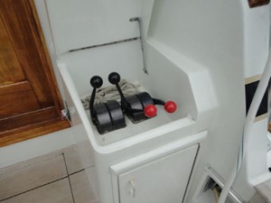 MULLET 26 Cockpit Controls