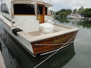MULLET 28 Transom