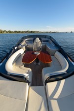 RIVA 44 18 Seating Area