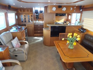 Midnight Sun I 1 Saloon