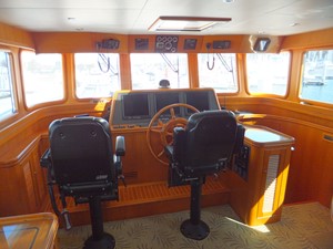 Midnight Sun I 9 Pilothouse