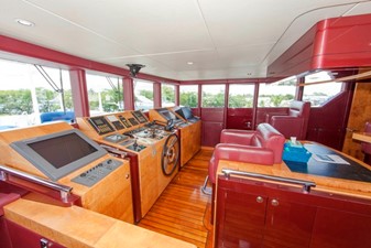 PERSEVERANCE II 9 Pilothouse