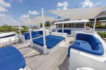 PERSEVERANCE II 10 Forward Sundeck Lounge