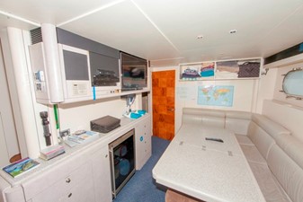 PERSEVERANCE II 24 Crew Lounge
