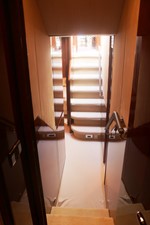 Shadow Fox 20 Companionway